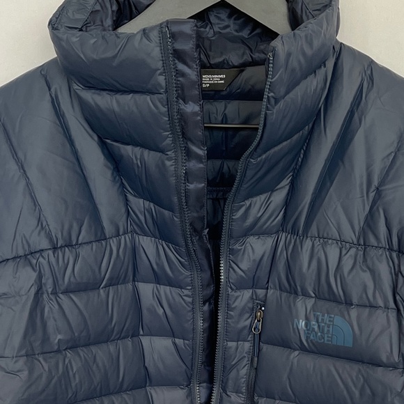 The North Face Lightweight Puffer Jacket - Picture 3 of 4